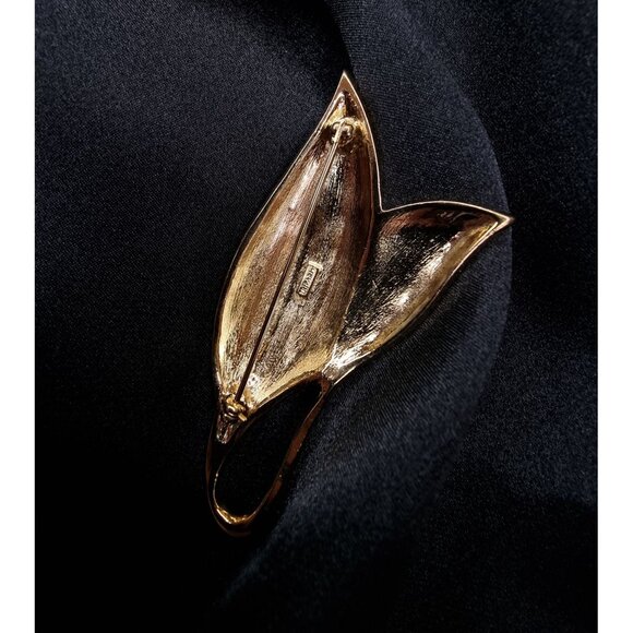Vintage 1960s TRIFARI Signed Black & Gold Leaf Brooch Pin - Picture 5 of 5